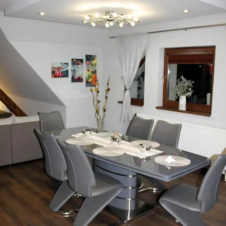 Apartmanove So Saunou A Virivkou Apartamento Brezno